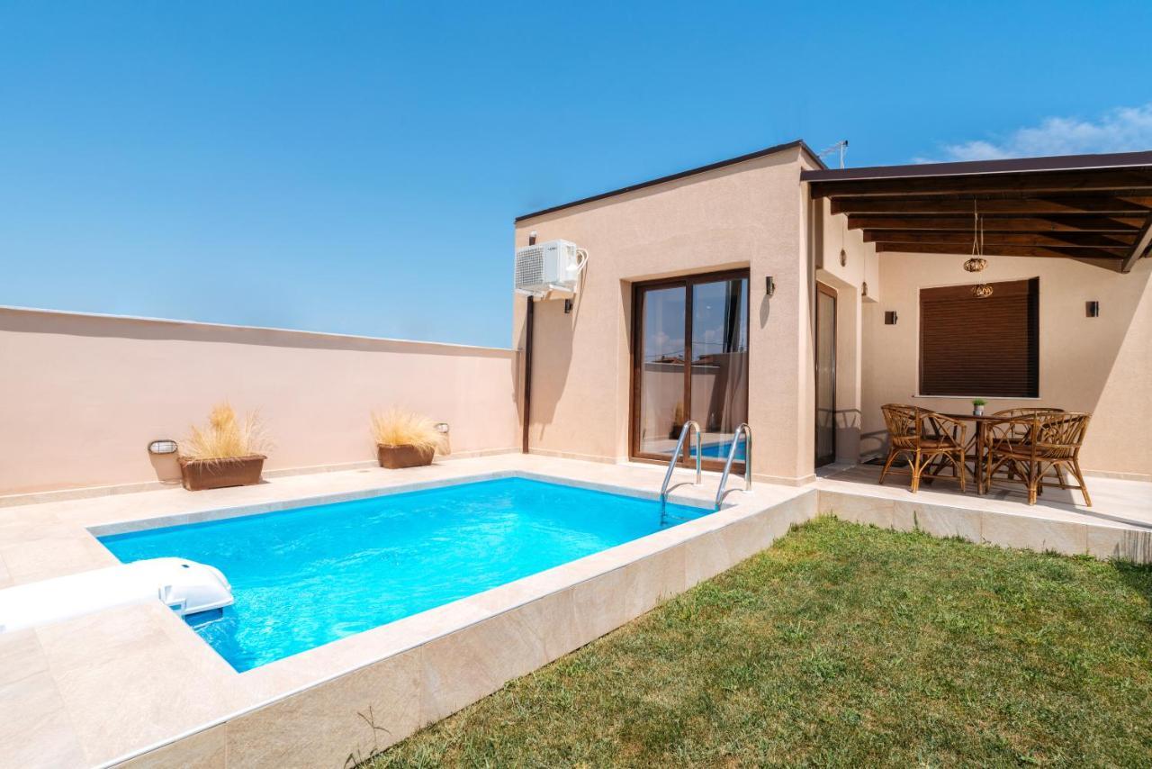 Salve Holiday Houses ปาราเลียกาเตอรีนิส ภายนอก รูปภาพ